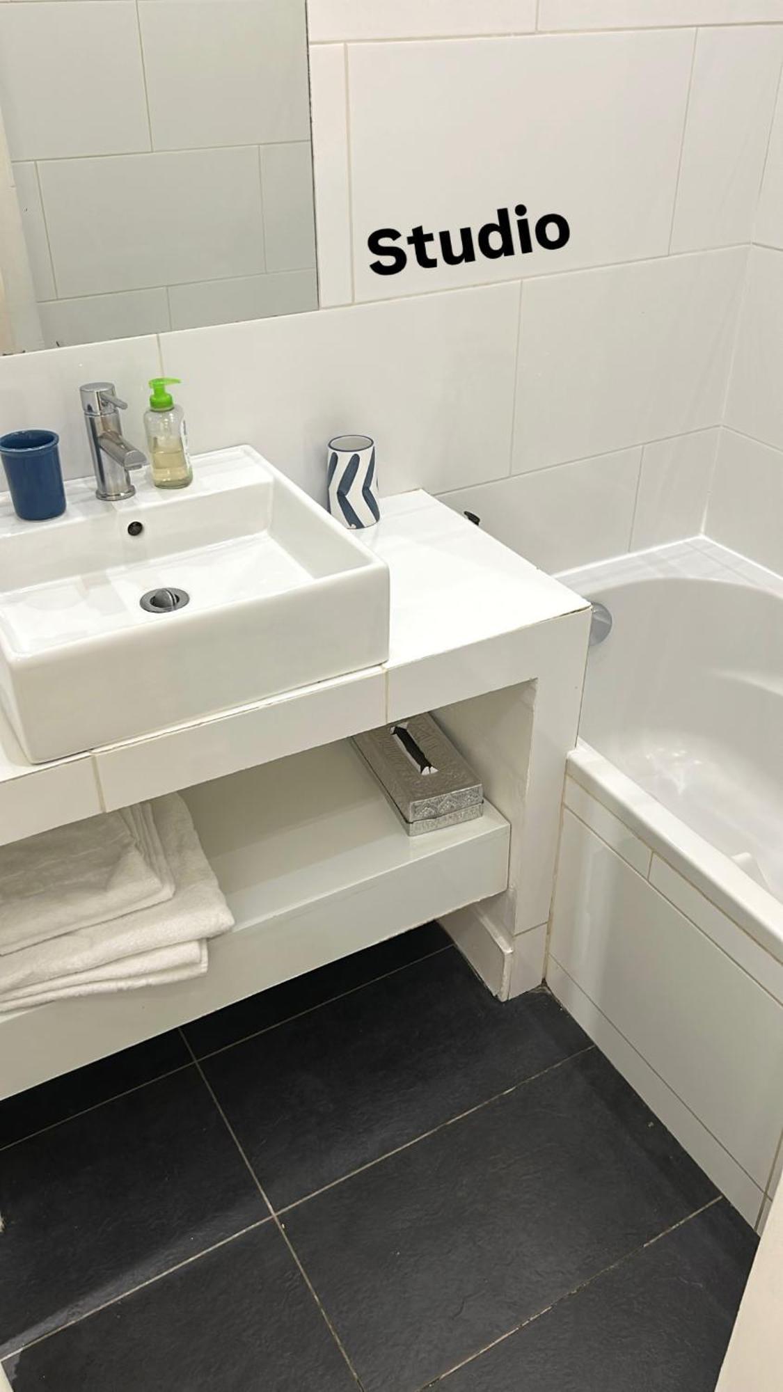 מרסיי Sainte Apartments מראה חיצוני תמונה